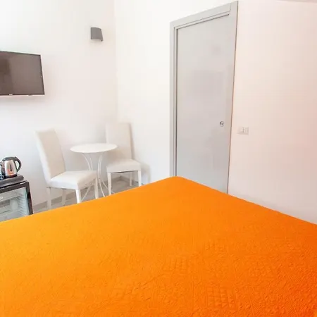 住宿加早餐酒店 唐娜·朱利亚酒店 阿马尔菲