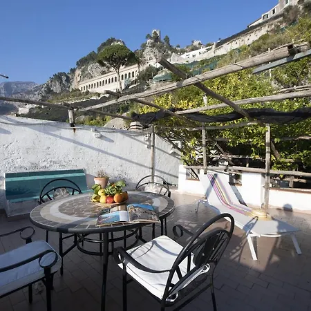 唐娜·朱利亚酒店 住宿加早餐酒店