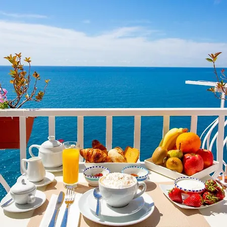 Donna Giulia Bed & Breakfast 4*