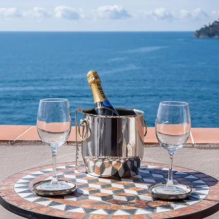 Donna Giulia Bed & Breakfast