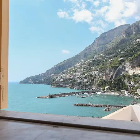 Donna Giulia Bed & Breakfast