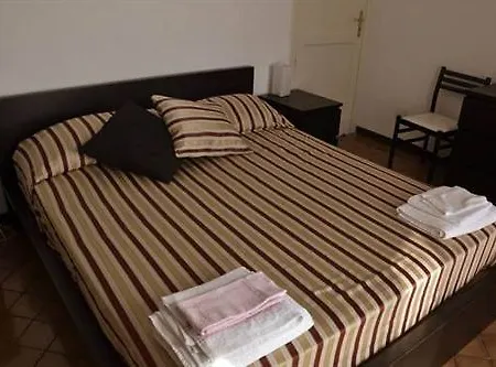 Donna Giulia Bed & Breakfast 4*