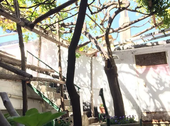 Donna Giulia Αμάλφι