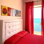 فندق مبيت وإفطار Donna Giulia 4*