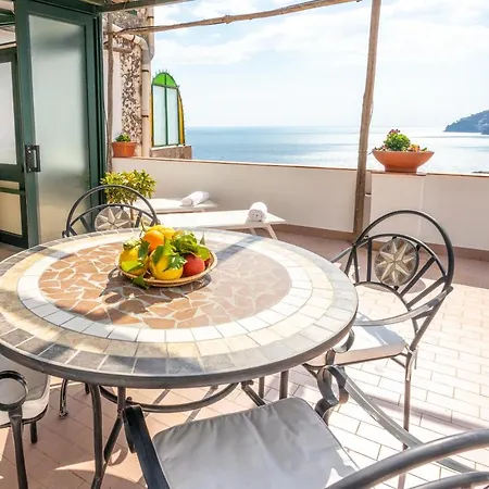 Oda ve Kahvaltı Donna Giulia