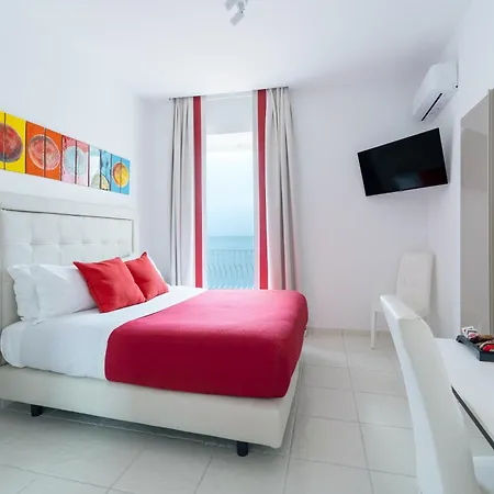 فندق مبيت وإفطار Donna Giulia 4*