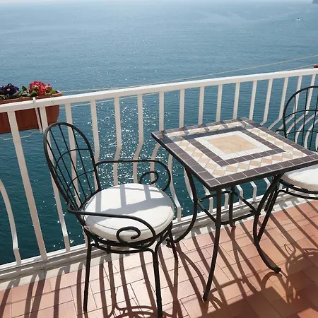 Oda ve Kahvaltı Donna Giulia