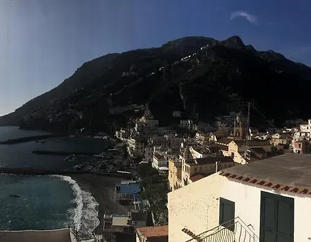 Donna Giulia Oda ve Kahvaltı Amalfi