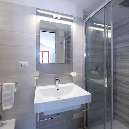 Donna Giulia Oda ve Kahvaltı 4*